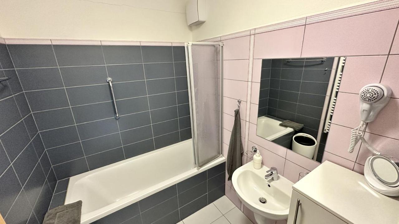 Ubytovani Trebon - Apartmany Rozmberk, Svet A Bastyr Buitenkant foto